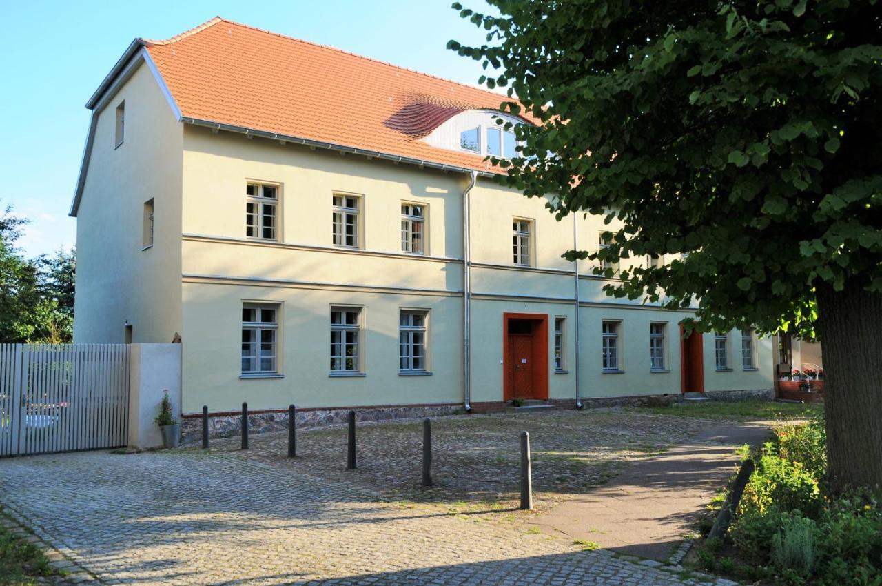 Mirabellenhof - Kleine Ferienwohnung Mit Altstadtblick Biesenthal Esterno foto